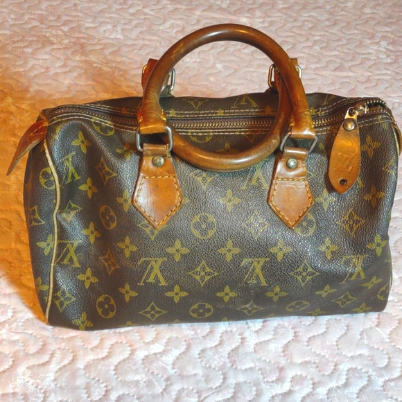 Louis Vuitton Handbags - Vintage Authentic Louis Vuitton Speedy 25 Bag
